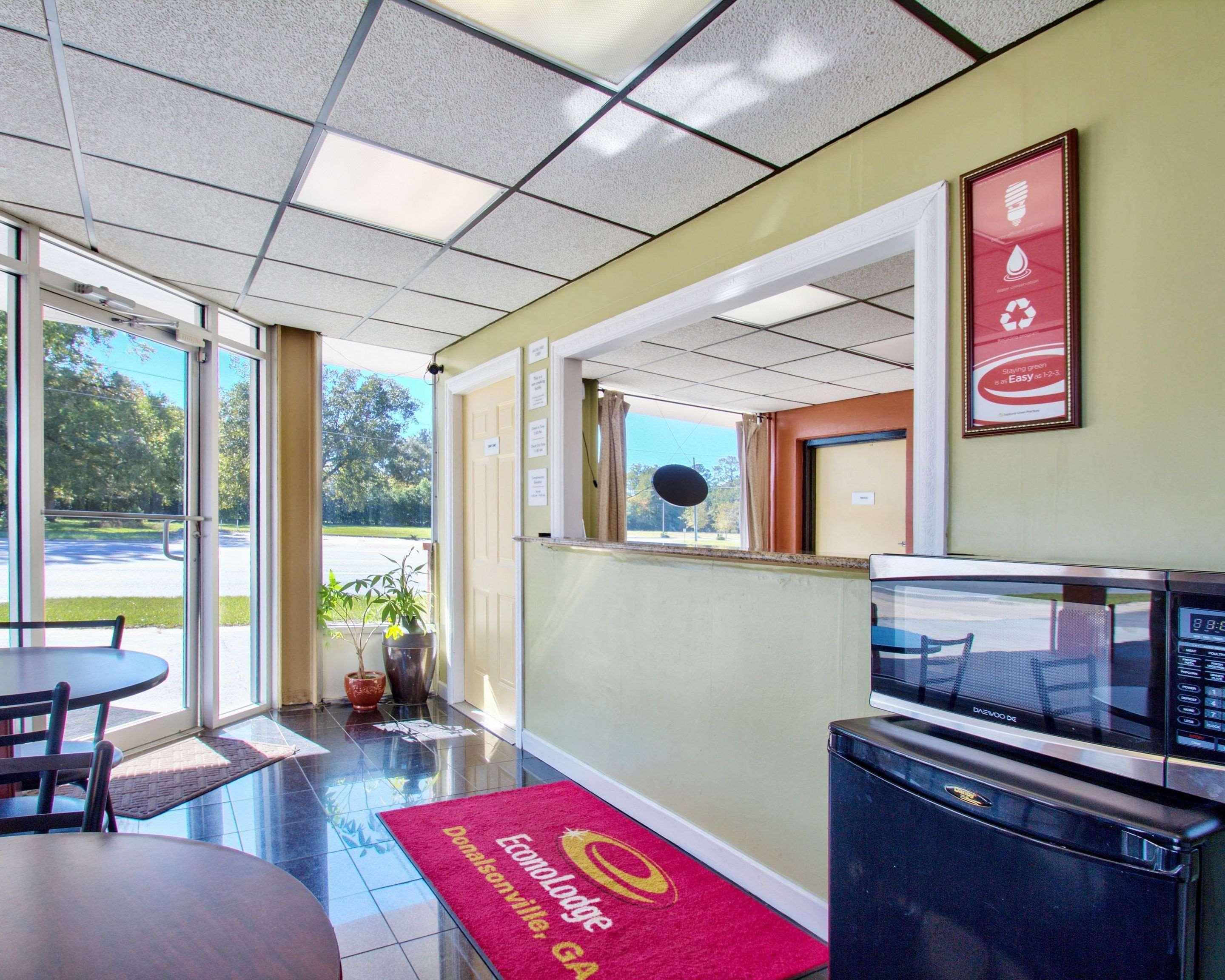 Econo Lodge Donalsonville Bagian luar foto
